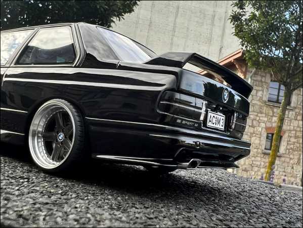 1:18 BMW E30 M3 AC Schnitzer ACS3 Sport 2.5 / 1985 black Edition
